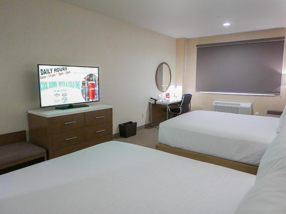 Wyndham Anaheim Image 16