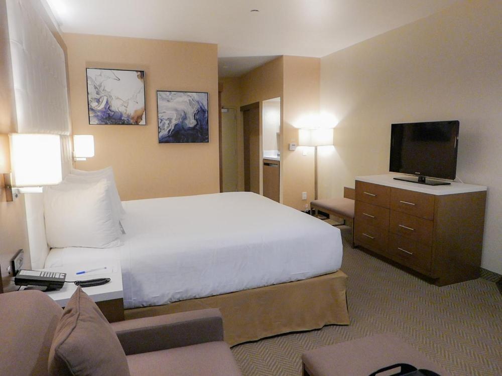 Wyndham Anaheim Image 30