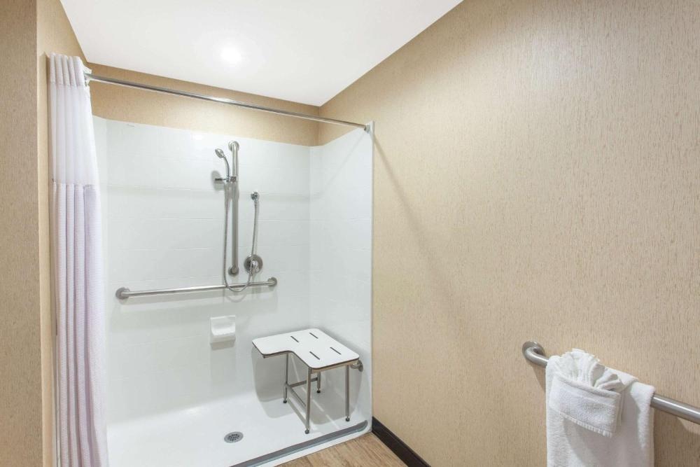 Wyndham Anaheim Image 58